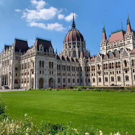 Rooftop Coffee By Parliament Budapest Exteriör bild